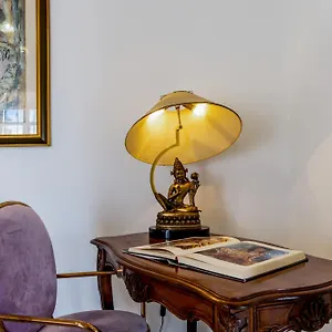 Palazzo D'autore - Luxury - Centro Apartament