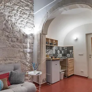 Ibla Rosso Lacca Appartamento